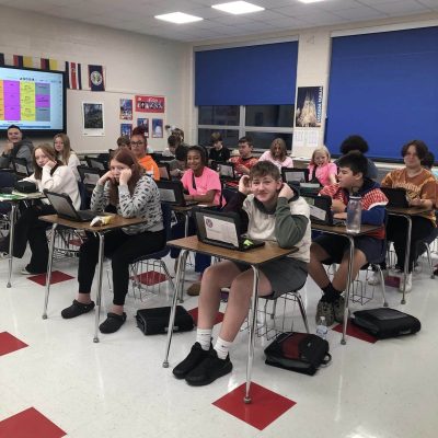 384771574_827539606040292_7593231671495623246_n